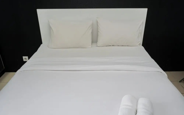 Simply Monochrome And Minimalist Studio At Serpong Greenview Apartment – Guest Rooms – South Tangerang