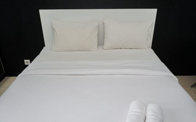 Simply Monochrome And Minimalist Studio At Serpong Greenview Apartment – Guest Rooms – South Tangerang