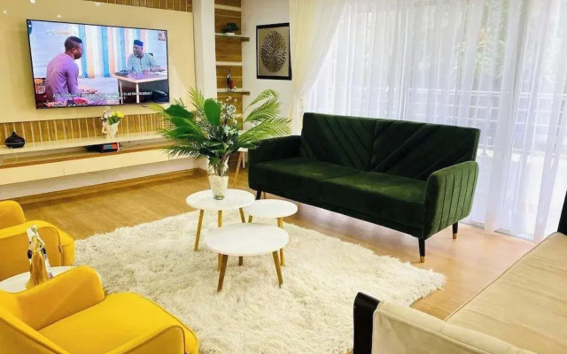 1677 Mayfair Apartment