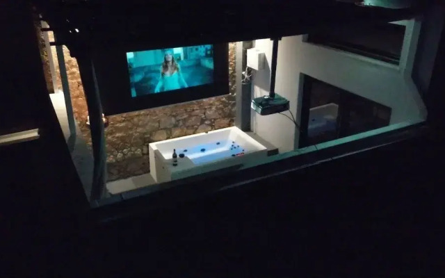 Ostraco Luxury Suite