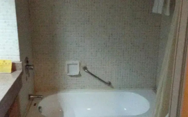 Ying Shan Hong Hotel