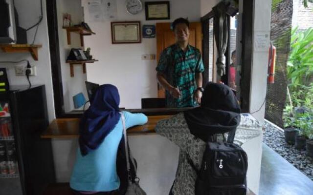 Pondok Ijo Guesthouse & Restaurant