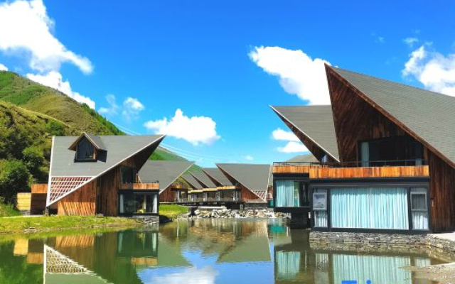 Paradise Namkha Resort Hotel – Outside – Kangding