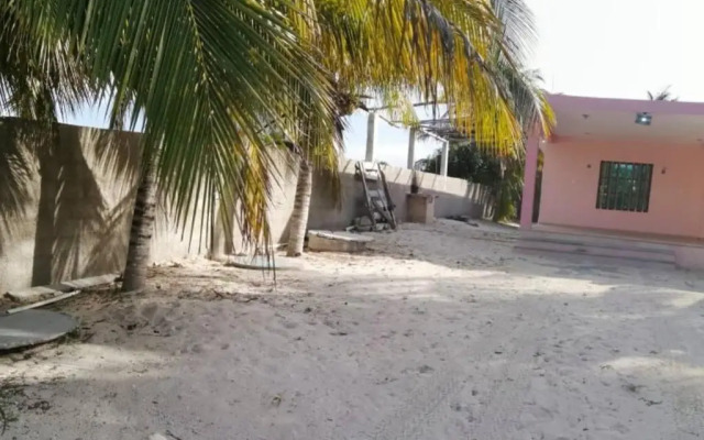 Casa M&P: Casa Amplia cerca del mar de Chelem