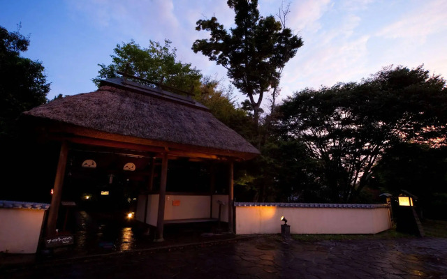 Shukubo Kawaseminoshou - The Kingfisher resort -