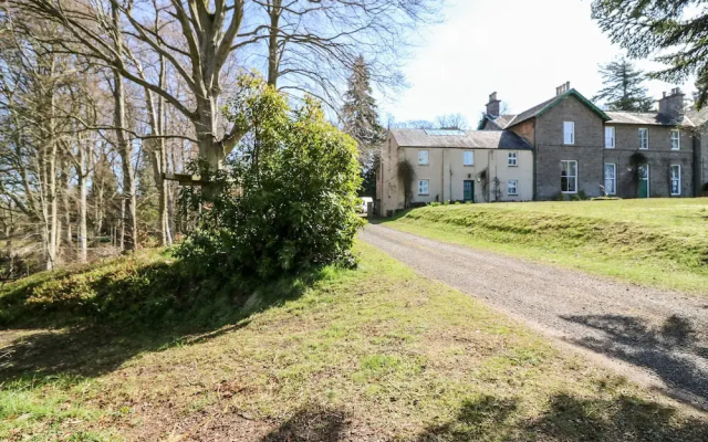 Courtyard Cottage