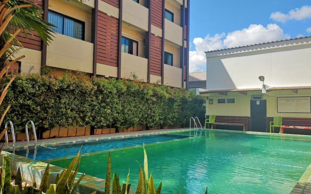 The Wonders Hotel