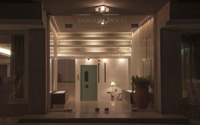 Saronis Hotel