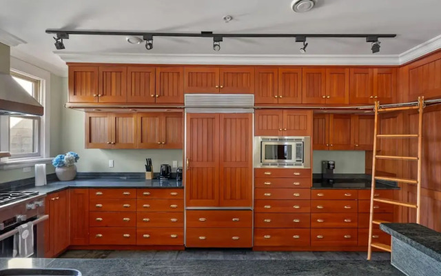 Historic Hideaway in BC