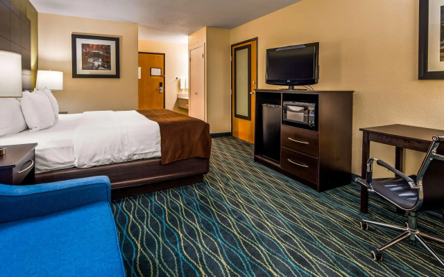 Best Western Oglesby Inn