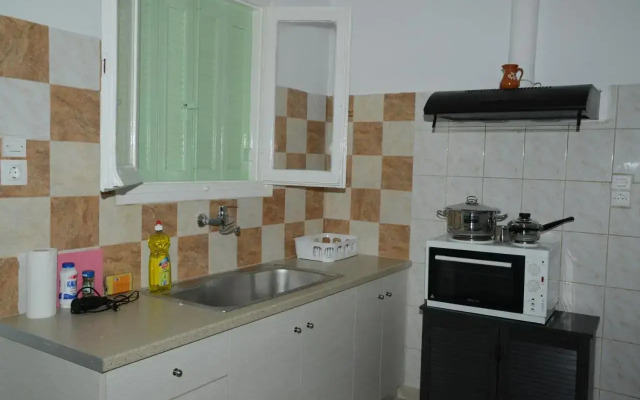 Hermes Apartment-2
