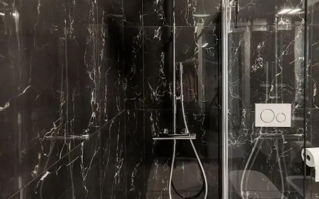 Morosini Modern Apartment by Wonderful Italy