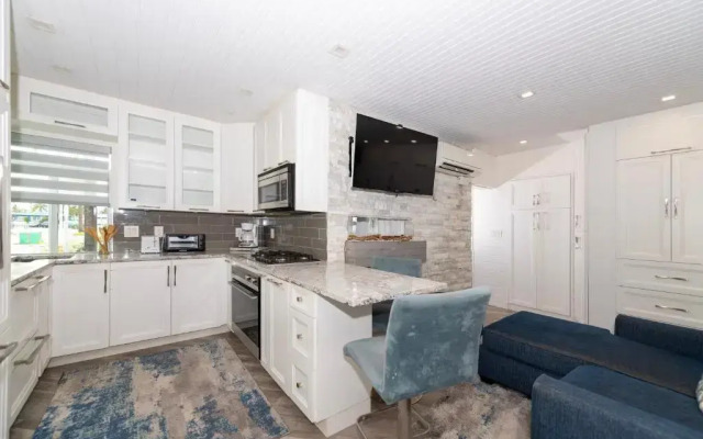 Tropic Isle Boutique Hotel