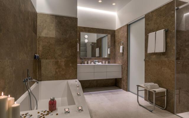 Crystal House Suite Hotel & SPA