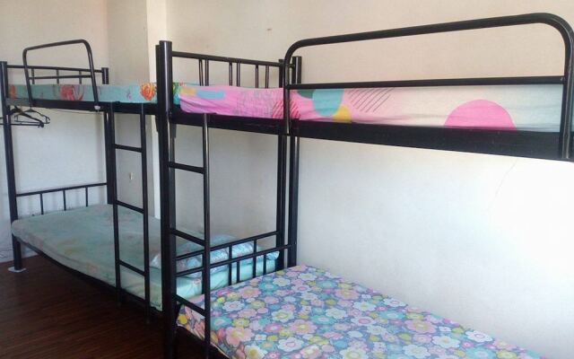 Anika's Stay Over - Hostel