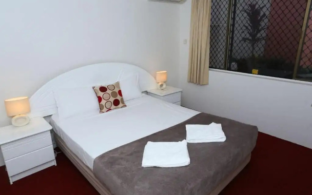 St Tropez Apartments