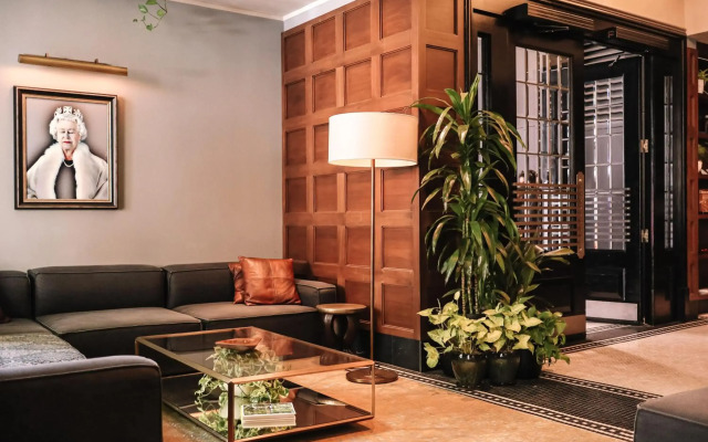 Dossier Hotel