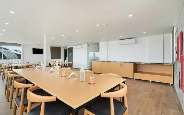 OYO Townhouse 238 Ulssor