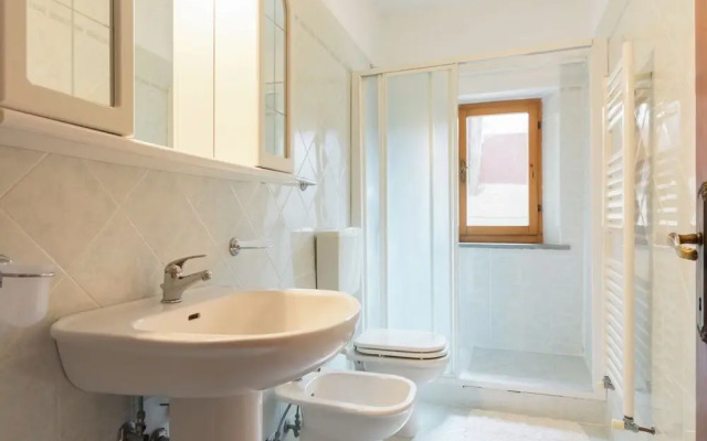 Elegant Holiday Home in Tuscany With Swimming Pool