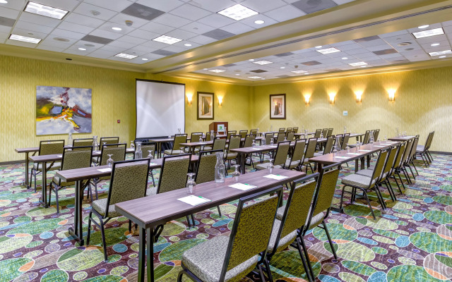 Holiday Inn Indianapolis Carmel by IHG