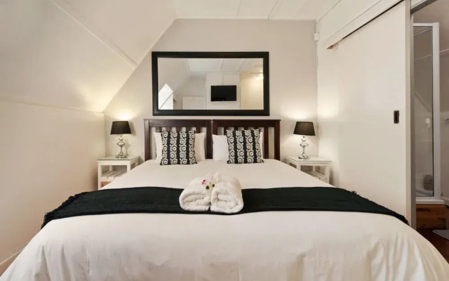 TwentyFour 17 Inn
