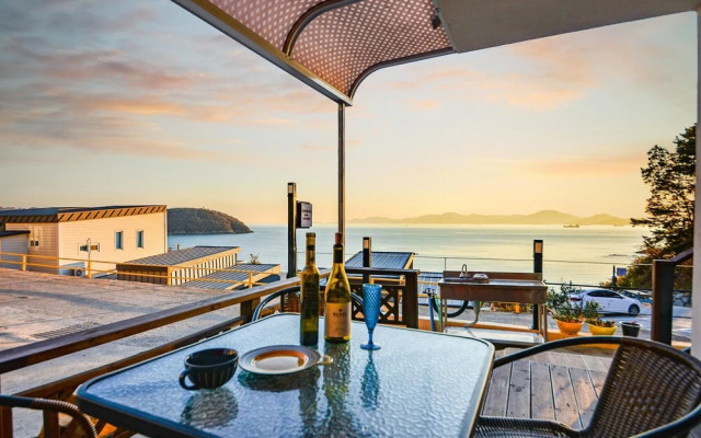 Namhae Modern Spa Pension