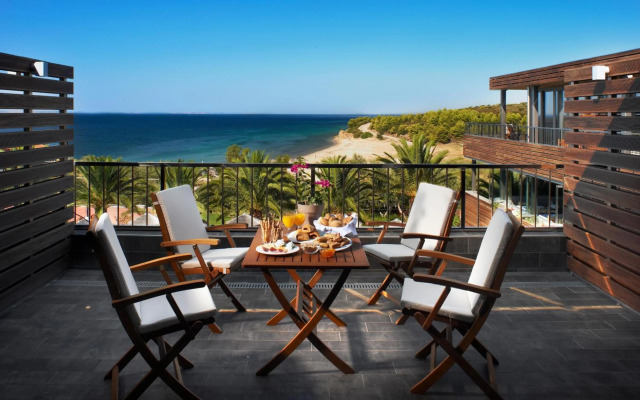 Blue Dolphin Hotel