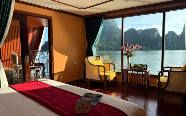 Verdure Lotus Grandeur Cruise