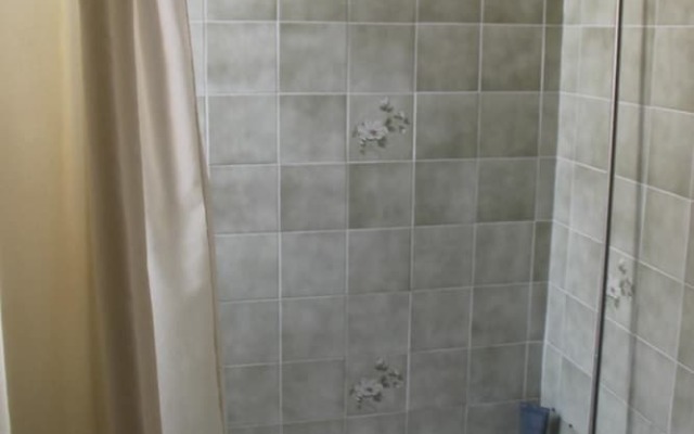 House With one Bedroom in Saint-martin-d'ardèche, With Wonderful Mount