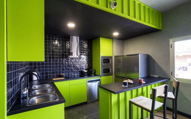 Wonder Hostel