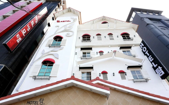 Seongnam Hotel Tom