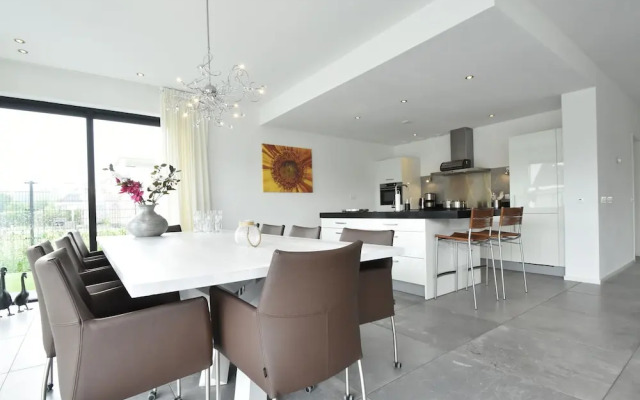 Modern Villa with Hot Tub & Sauna in Harderwijk Flevoland