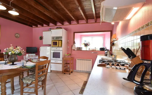 Cozy Holiday Home in Gourbesville France with Fireplace