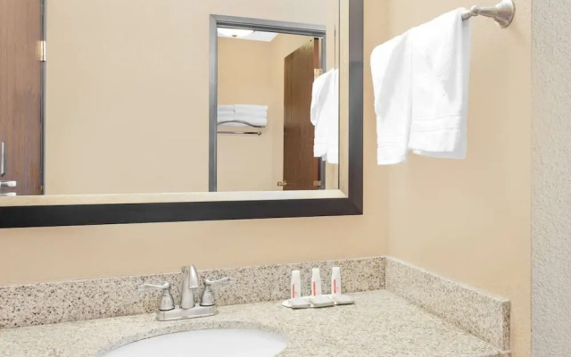 Super 8 Sheboygan WI