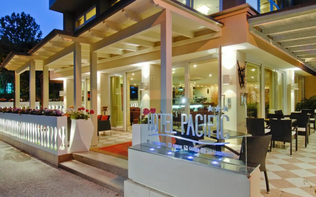Hotel Pacific