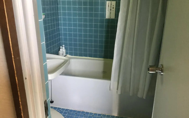 Hotel Matsuyama Hills Katsuyamahigashiten