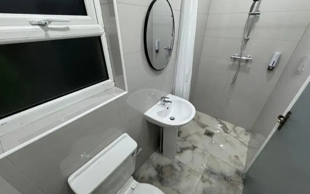 Modern North London Retreat - 7 Bedrooms
