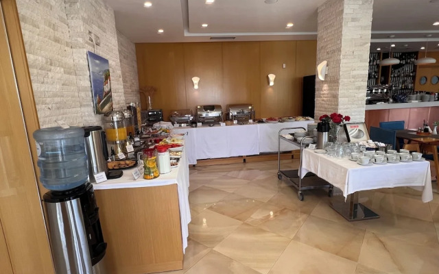Hotel Luxury