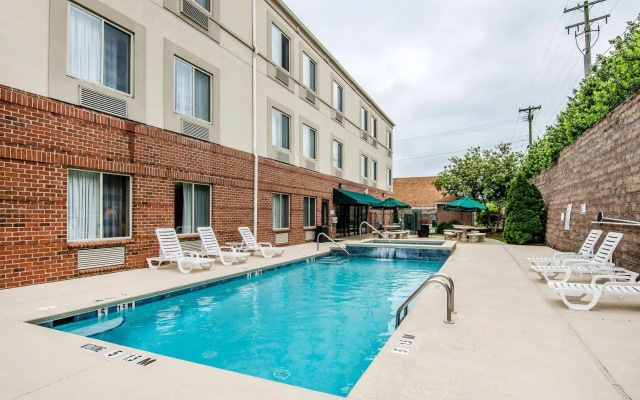 Sleep Inn & Suites Danville Hwy 58