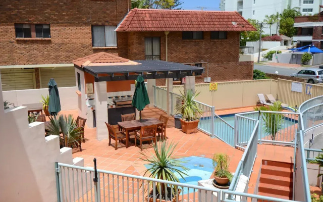 Santa Fe Apartments