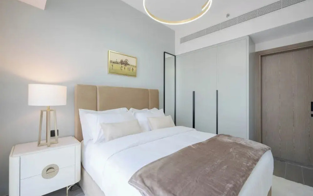 KeyRock Living -  Luxe Escape with Pool