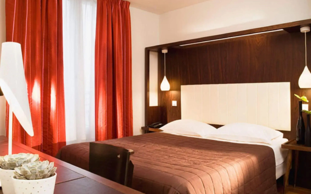 Avalon Hotel Paris Gare du Nord