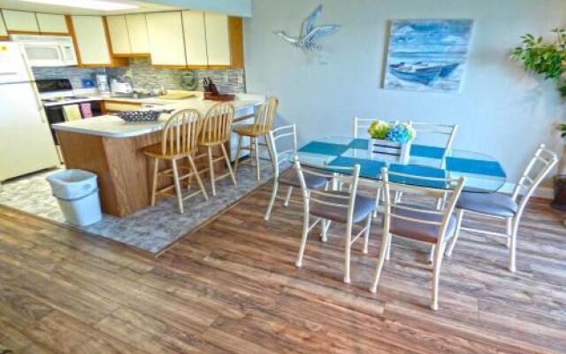 Harbour Island 39F by RedAwning