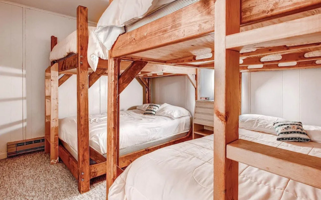 Sweet Life in Pittsfield