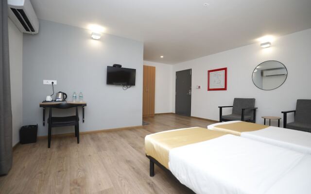 Transit Manyata by Staytrendz