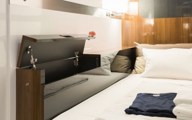 First Cabin Station Kyoto Umekoji Ryokan