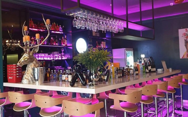 Royal Emporium Incheon Airport Hotel