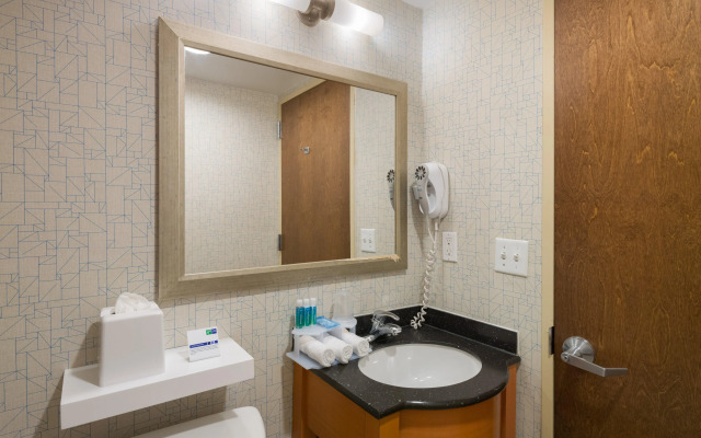 Holiday Inn Express New York City Times Square by IHG