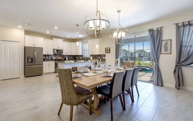 Stinger Drive Villa 8908 Chmapions Gate