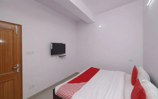 OYO 12695 Home Cosy 5BHK Himuda Sanjauli